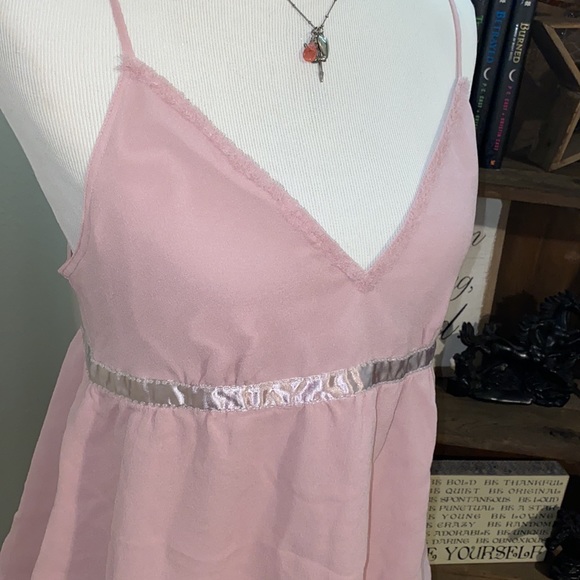 Express Layered Cami - Picture 3 of 6